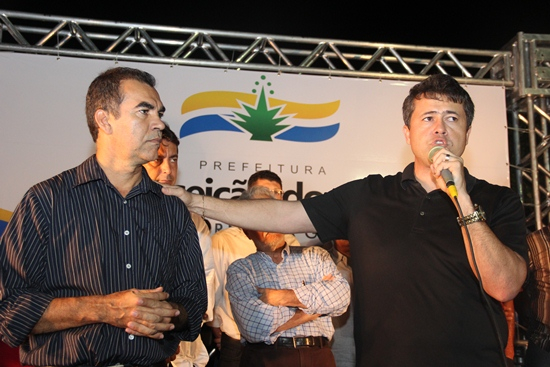 Na despedida de Alex Lopes, Prefeitura de Coité entrega USF em Santa Rosa