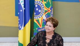 Pelo Facebook, Dilma responde perguntas sobre Marco Civil da Internet