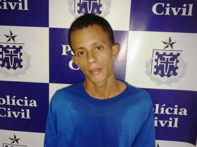 Jovem é assassinado a facadas no centro da cidade; acusado é preso