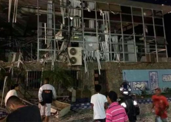 Bandidos explodem agências do BB e BNB