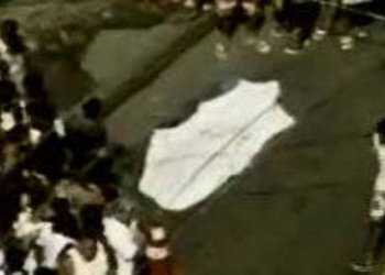 Adolescente morre atropelado por ônibus ao tentar se pendurar no coletivo