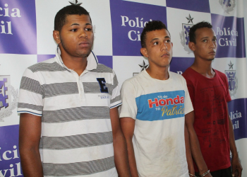 Policia apresenta os três suspeitos de latrocinio contra idosa em Lamarão
