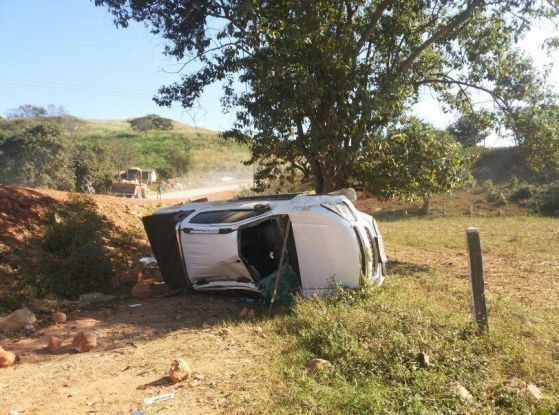 Ex-presidente estadual do PT capota carro em Catolândia