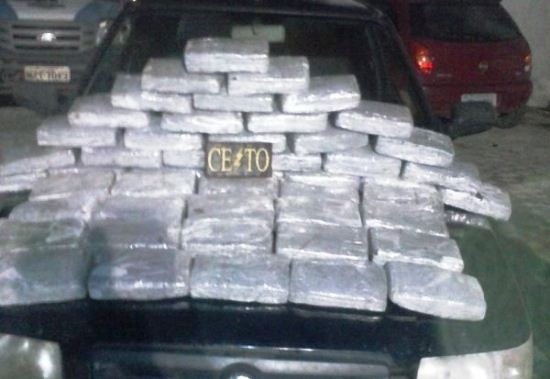 Policiais do 16º BPM de Serrinha apreende cerca de 50 kg da maconha na BR 116