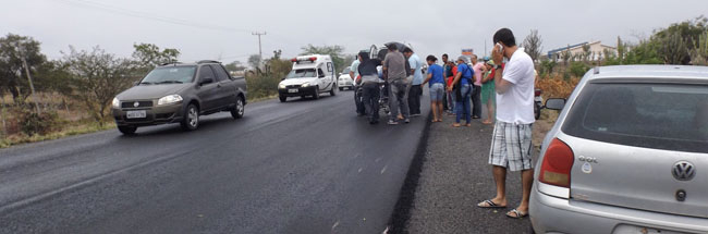 Mais um acidente acontece em Riachão do Jacuípe; populares atribuem ao desnível da pista