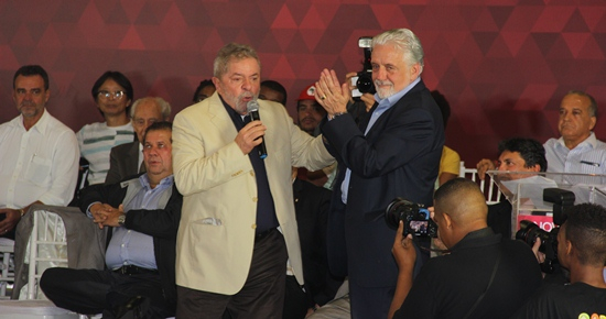 Salvador – “Poucas e boas” no evento do PT com a presença de Lula