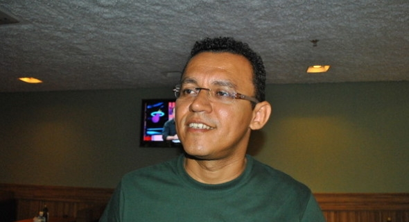 PV confirma apoio a candidatura de Paulo Souto