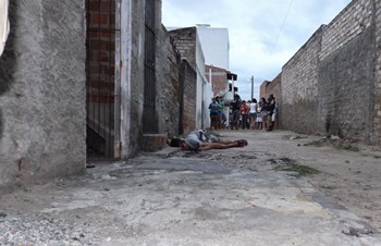 Jovem de 18 anos é assassinado a cacetada em Riachão do Jacuípe