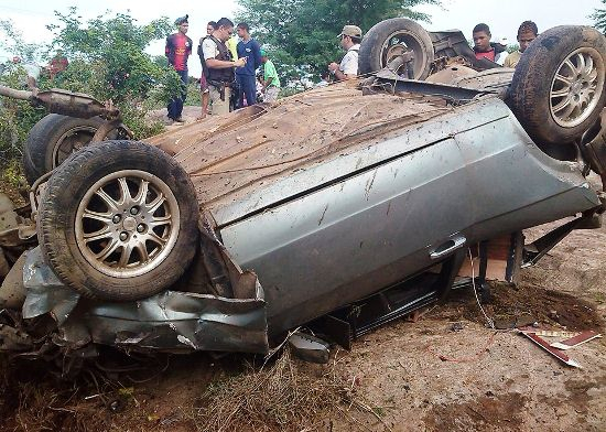 Jovem morre e outros seis ficam feridos em grave acidente na cidade de Queimadas