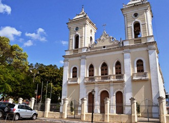 Catedral de Feira de Santana é arrombada e ladrões levam dinheiro