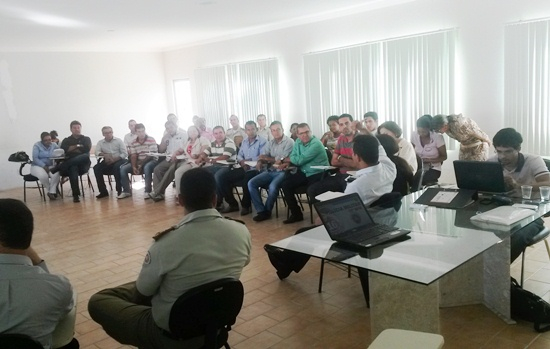 Autoridades e Sociedade Civil se reúnem no Comitê em Segurança Pública