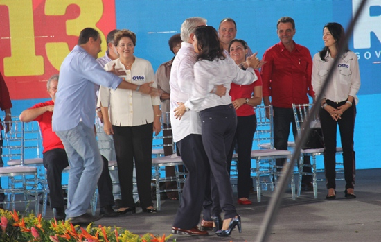 Poucas e Boas durante Convenção do PT e partidos aliados