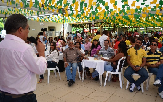 Representantes de mais de 50 municípios lotaram plenária do mandato do deputado Rosemberg