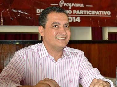 Rui propõe regionalizar a saúde e elevar autoestima dos estudantes