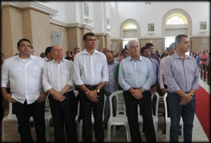 Na base governista tanto estadual quanto municipal estavam os candidatos ao Governo e ao Senado