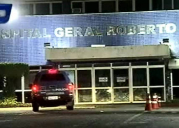 Criança de 3 anos é atingida por disparo acidental da arma do próprio pai