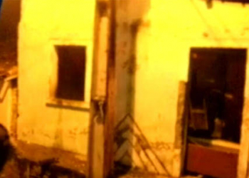 Homens encapuzados dispararam tiros, incendiaram uma casa e assassinaram um morador