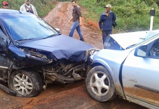 Grave acidente mata advogado de Irecê
