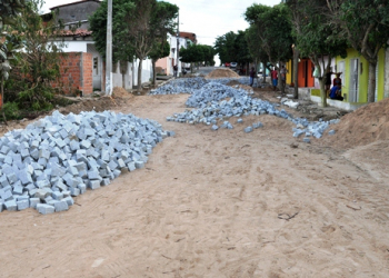 Prefeitura consegue aproximadamente R$ 1 milhão e meio para calçamento de ruas