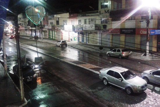 Centro de Coité lembra Dia de Finados depois do vexame brasileiro na Copa