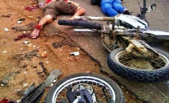 Colisão envolvendo duas motos na BR 324 deixa um morto e dois feridos em Capim Grosso