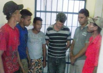 Operação Policial prende seis homens furtando trilhos da linha férrea de Itareru e Salgadália
