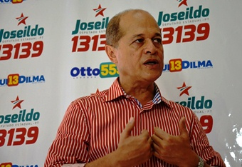 Joseildo lança candidatura à reeleição com festa em Alagoinhas