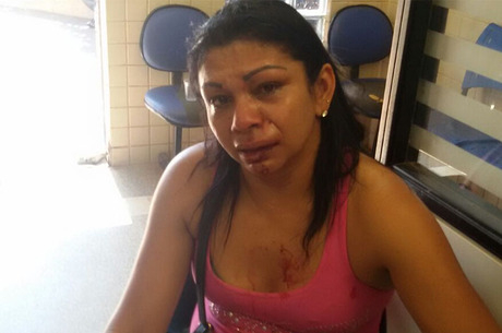 Mulher é agredida dentro de salão pelo ex-marido