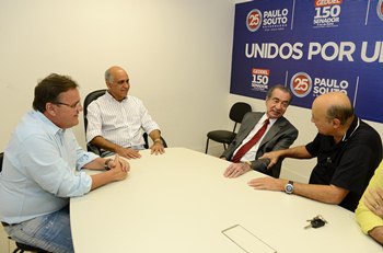 João Durval faz seu último ano no Senado.