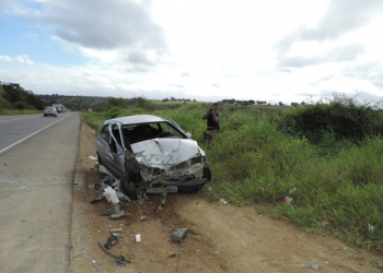 Empresário morre e três ficam gravemente feridos em acidente na BR-101