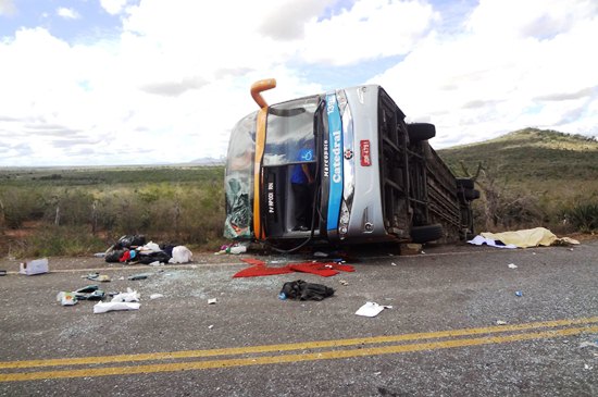 Acidente em estrada que liga os municípios de Itaberaba e Ipirá deixa dois mortos - FOTO Jornal da Chapada 2