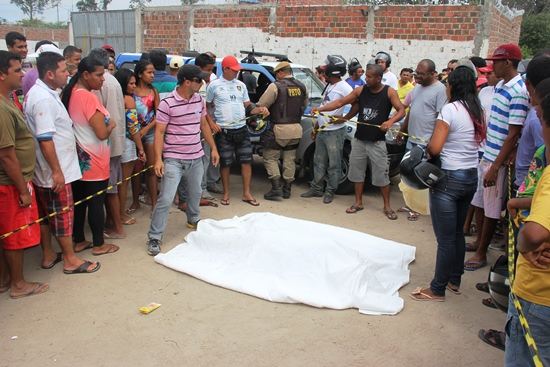 Jovem de 15 anos é assassinado com vários tiros na cabeça (atualizado)