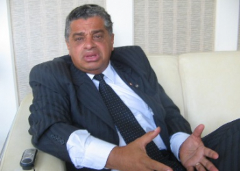 Ex-prefeito de Feira de Santana retira candidatura e alega perseguição política