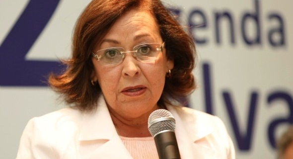 Lídice promete a professores que pagará toda a URV em quatro anos