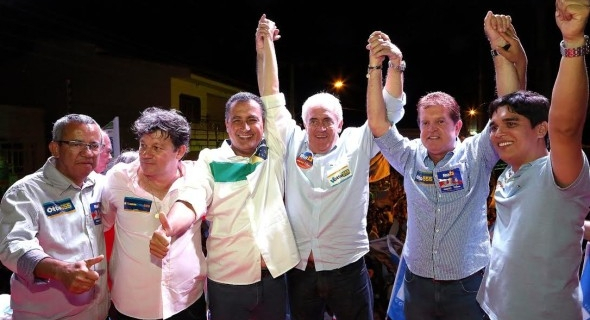 Rui garante fazer unidade de oncologia, durante comício