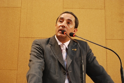 Bispo Dom Murilo Kriler abençoa Yulo na sua nova caminhada