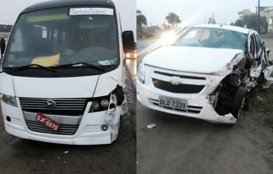 Micro-ônibus da Secretária de Saúde de Araci se envolve em acidente em Feira de Santana