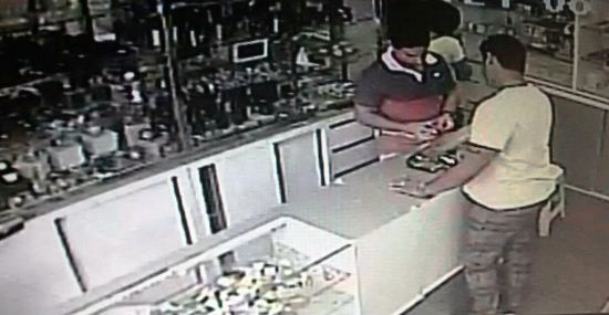 Coité – Ação dos assaltantes da Polly Joias durou 12 minutos; bandidos sondaram outras joalherias antes ( Veja o Vídeo)