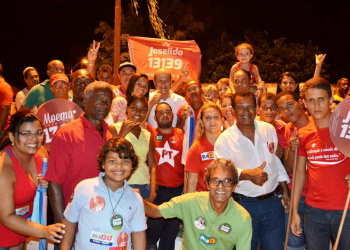 Joseildo faz caminhada em Alagoinhas e condena calúnias da oposição contra Rui Costa