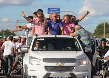 Chapa de oposição faz carreata na região do sisal e encerra com comício em Coité