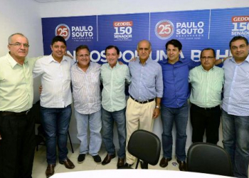 Vice -prefeito de Valente, vereadores e demais lideranças reafirmam apoio a Paulo Souto em Salvador