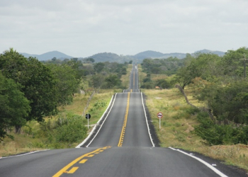 Wagner entrega estrada pavimentada no trecho Tanquinho / Ichu