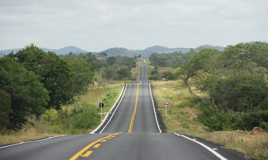 Wagner entrega estrada pavimentada no trecho Tanquinho / Ichu