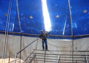 Circo de pequeno porte passa por dificuldade e pede ajuda para continuar levando alegria