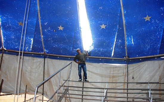 Circo de pequeno porte passa por dificuldade e pede ajuda para continuar levando alegria