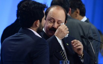 Prefiro não ter esses votos, mas ser pai, avô que instrua seu neto. Não vou estimular a união homoafetiva. Se está na lei, que fique como está.