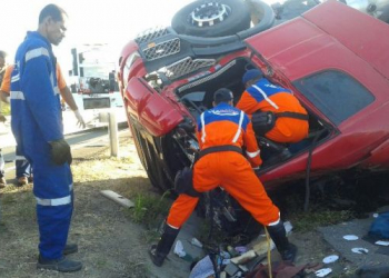 Carreteiro morre em capotamento na BR 116 trecho Santo Estevão/ Feira de Santana