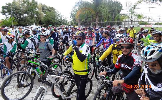 Grupo de Ciclismo “Trilheiros da Caatinga” reúne mais de cem ciclistas para o “Trilhão da Integração”