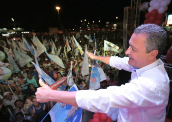 Rui intensifica atividades da campanha de Dilma na Bahia