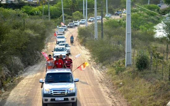 Teofilândia – Prefeito comemora resultado da eleição com carreata e a presença do deputado eleito Gika